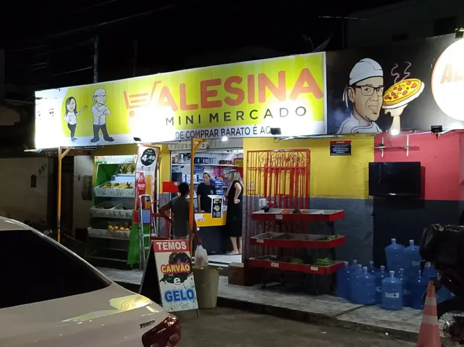 Precisa-se de Ajudante Geral