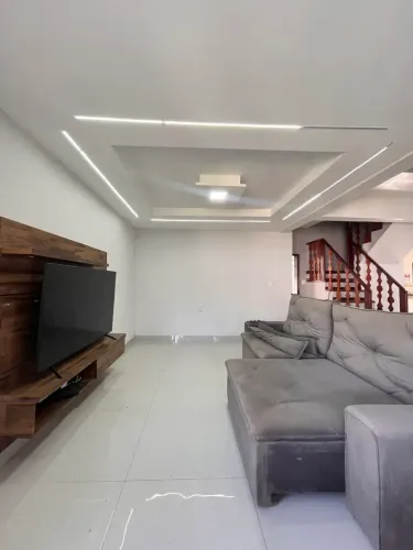 Casa Mobiliada de condomínio em Vargem pequena