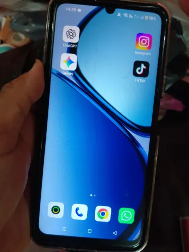Vendo Realme C63 semi-novo