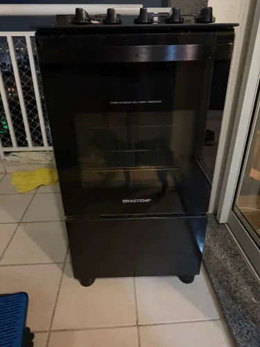 VENDE SE FOGÃO NOVO