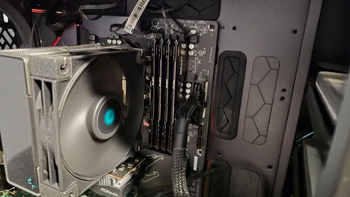 Kit AM4 Ryzen 7 5700x - Gigabyte B550 Aorus Elite V2 - 128gb DDR4 Kingston 3200C16