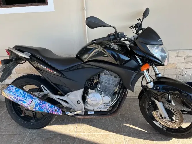 Vendo cb300 2010