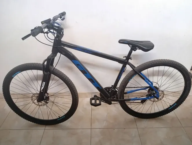 Bicicleta GTI semi nova apenas um mês de uso