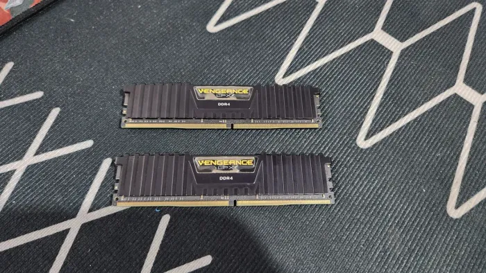 Memória DDR4 Corsair Vengeance LPX, 2x16GB 32GB 3600MHz,