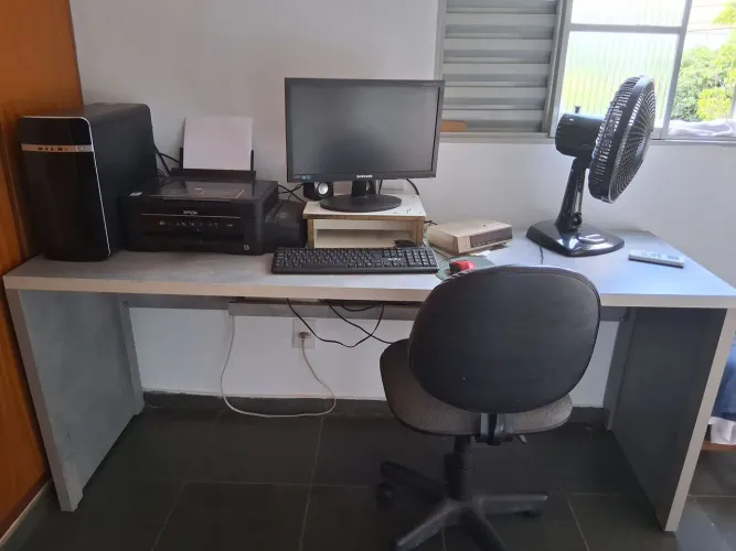 Bancada de escritório 180 X 55 reforçada feita em marcenaria