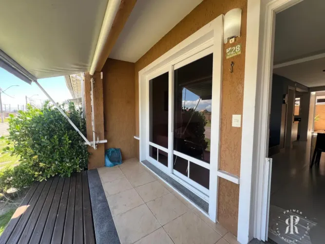 Excelente duplex 3 dormitórios em condomínio a poucos passos do mar em Imbé RS