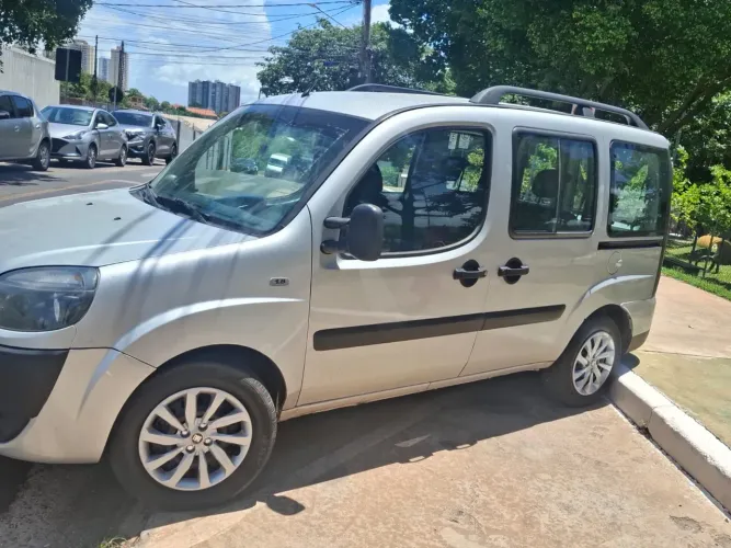 Fiat Doblo Essence 1.8 Flex 16V 5P 2021