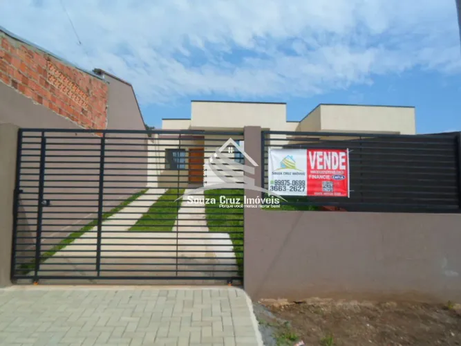 Casa Frente para Rua - Entrada Individual - Amplo Terreno