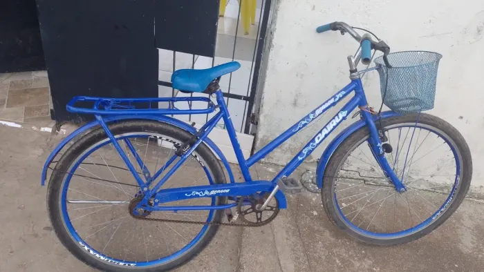 Vende se essa bicicleta nova entrego