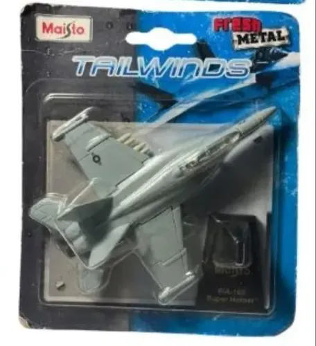 miniatura de avião caça F/A-18E Super Hornet e Eurofighter Typhoon EF-2000 
