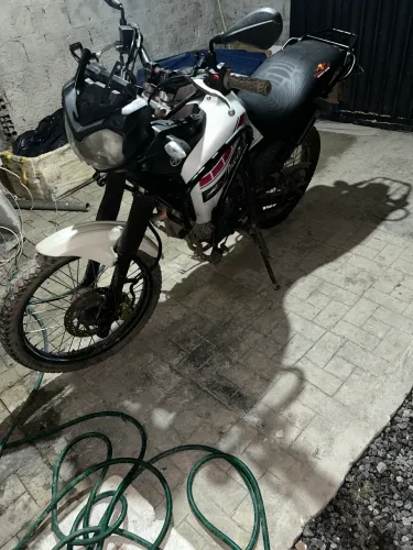 Tenere 250