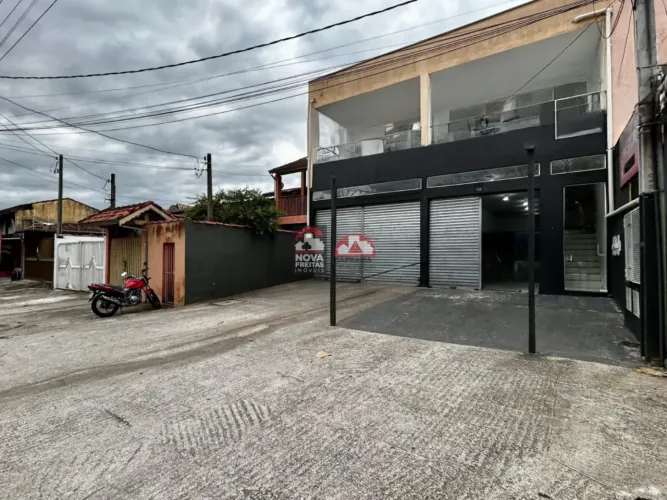 Imóvel Comercial à Venda no Mombaça I