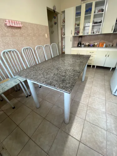 Vende- se Mesa