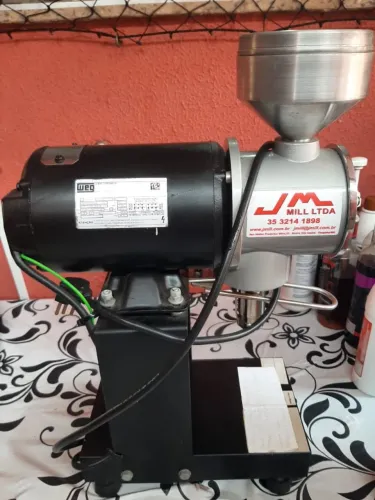 Moedor de Café Profissional JMILL com Motor WEG - Excelente Estado