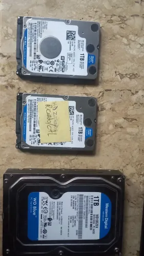 (HD de notebook- Desktop 3 HD-S De 1TB )( 2 Hd-S 500GB) 1 HD 250GB) OLHEM AS FOTOS TUDO Ok
