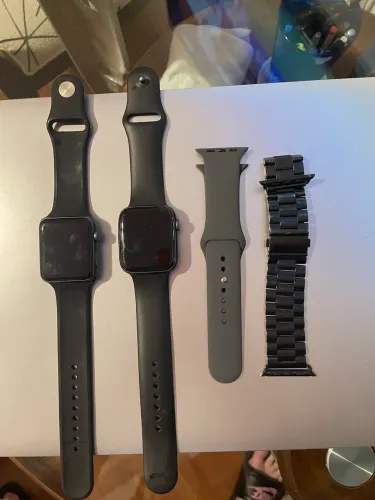 2 Apple Watches usados