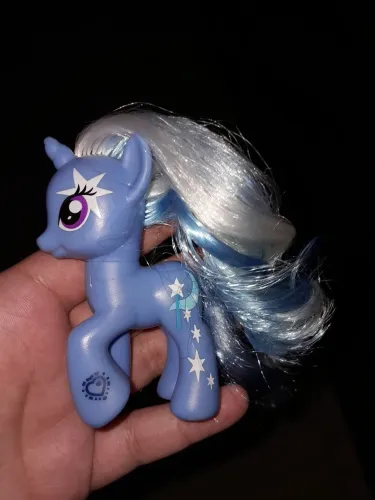 My little pony Trixie (TROCO, NÃO VENDO) troco por Starlight Glimmer
