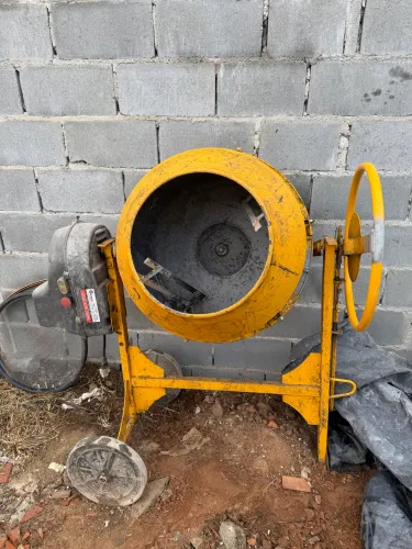 betoneira menegotti 150L