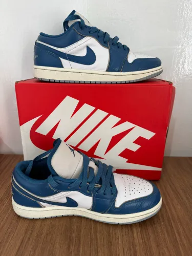 Air Jordan 1 low industrial blue