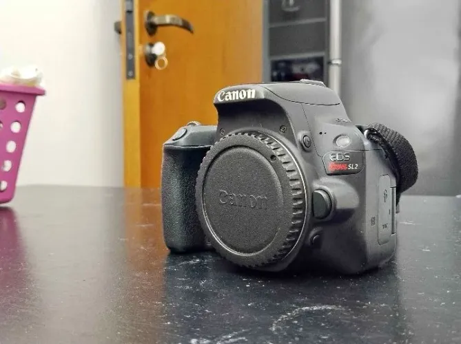 Camera Canon Sl2