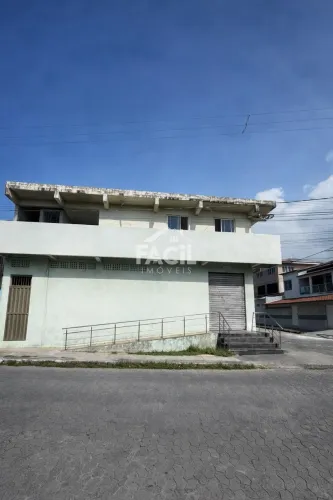 Prédio Inteiro à Venda em Bicanga, Serra - 500m²