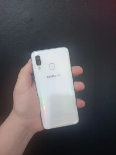 Samsung a40 64gb
