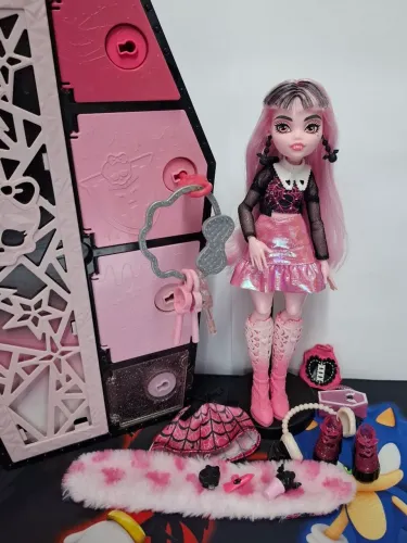 Draculaura ss2 Monster High