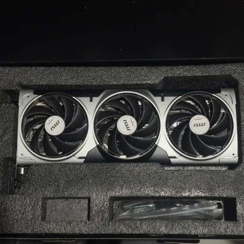 RTX 5070 Ti MSI VENTUS 3x | Placa de Vídeo NVIDIA GeForce