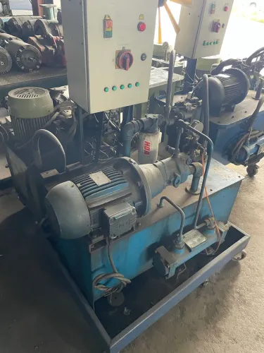 Unidade Hidráulica Industrial Completa com Painel Elétrico - Motor WEG 5CV Trifásico