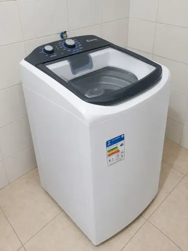 Vendo máquina de lavar 13 kgs
