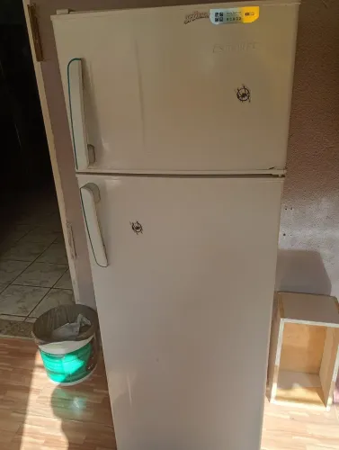 Vendo geladeira e fogão