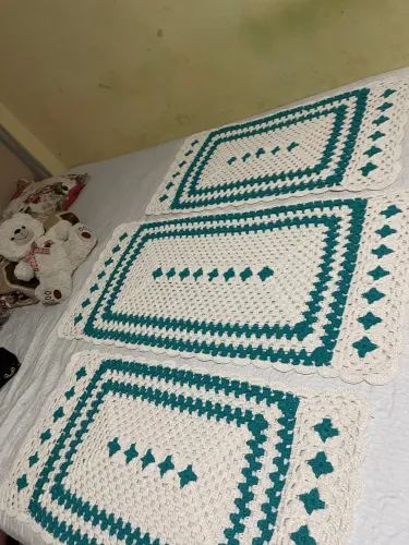 Conjunto com 3 tapetes de crochê para a cozinha