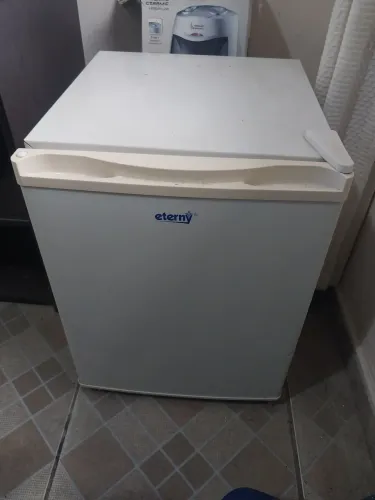 Eterna frigobar50L