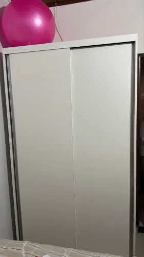Guarda-roupa solteiro