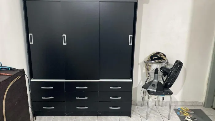 Guarda-Roupa Casal 3 Portas + 9 Gavetas