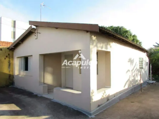 Casa residencial para alugar com 02 quartos no bairro São Manoel em Americana/SP.