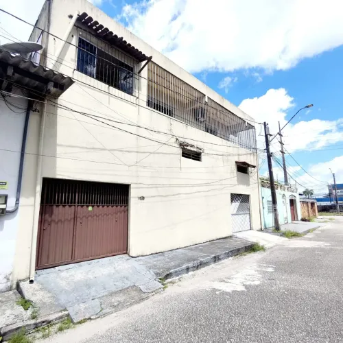 VENDO: Prédio com Galpão e Casa no conjunto Orlando Lobato