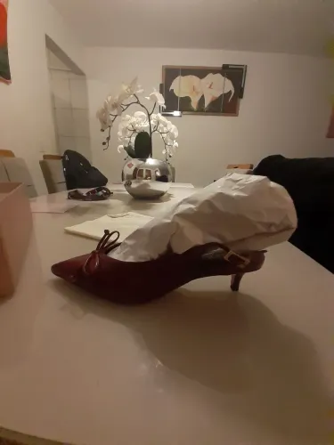 Sapato em couro PAULA TORRES SCARPIN VALEMTINA BURGUNDY em couro legítimo
