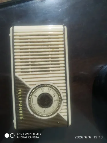 Rádio antigo