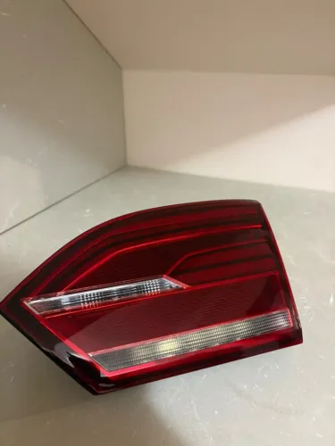 Par Lanterna traseira em LED Winpower estilo OEM Jetta MK6