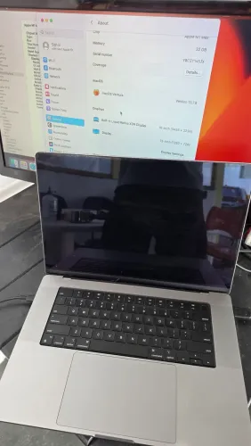 Macbook Pro 16 M1 Max 32GB 1 TB GPU32 tela quebrada