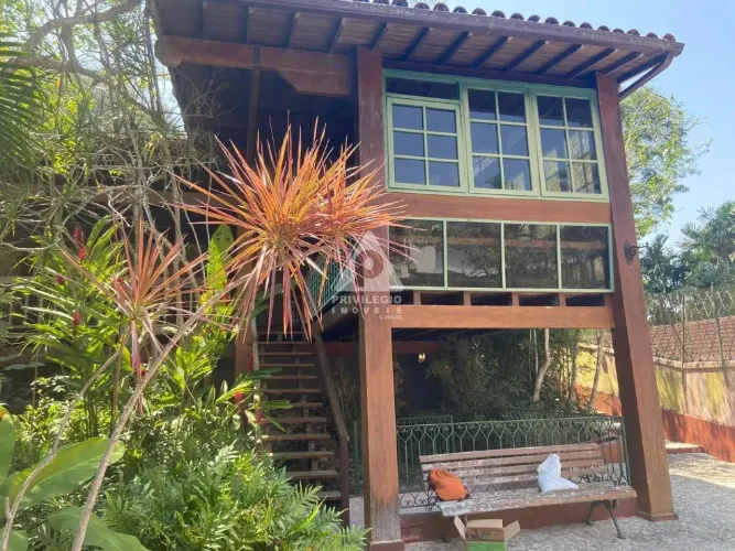 Oportunidade! Casa no horto estilo rancho , 5 quartos!