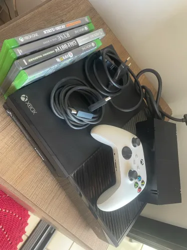 Xbox One Original (Modelo 1540), fabricado em 25/02/2016