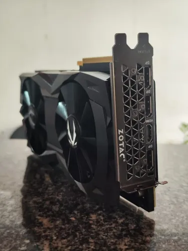 Placa de Vídeo Zotac RTX 2080s