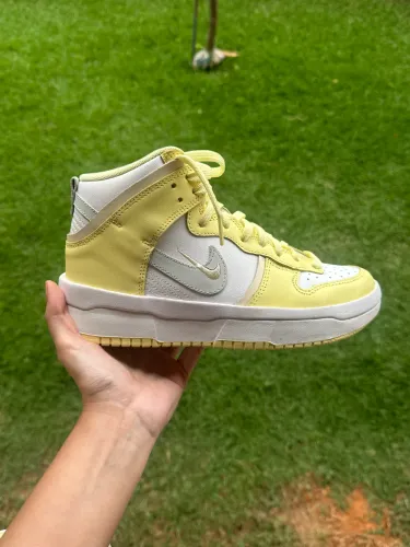 Nike Dunk High Up Feminino Amarelo/Branco - Tam. 36 + caixa original