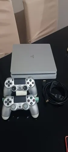 Ps4 slim 500GB