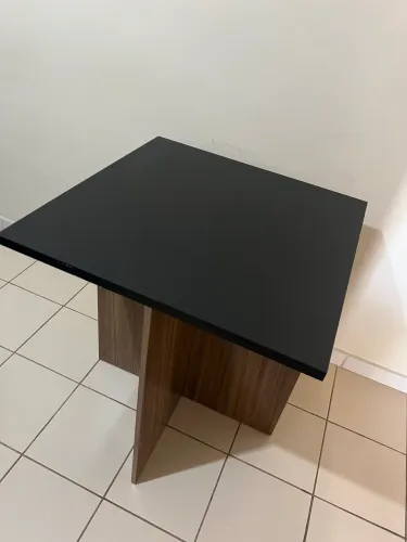 Mesa quadrada