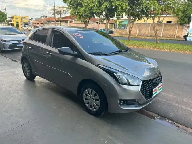 Hyundai HB20 Unique 1.0 Flex 12V Mec. 2019