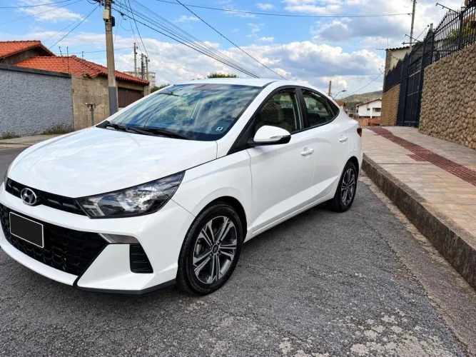 Hyundai HB20S Comfort Plus 1.0 TB Flex 12V AUT 2024