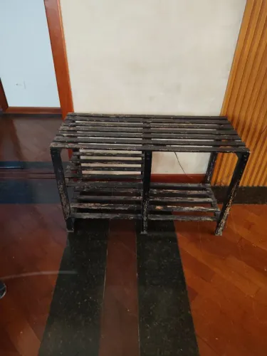 Vendo excelente para sapateira e para livro e outra ultilidade 35